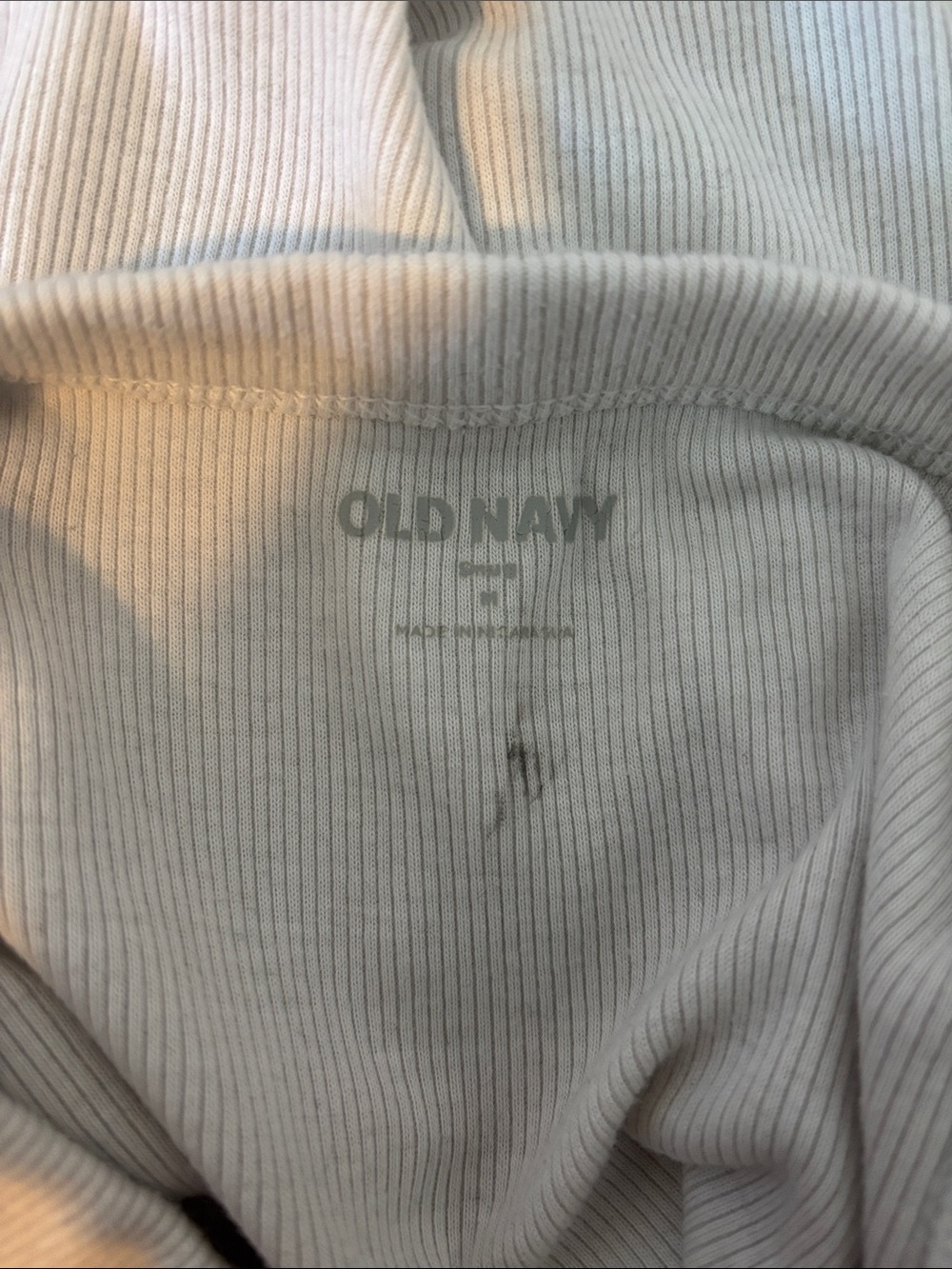 Old Navy Ribbed Tank Top - Picture 2 of 4